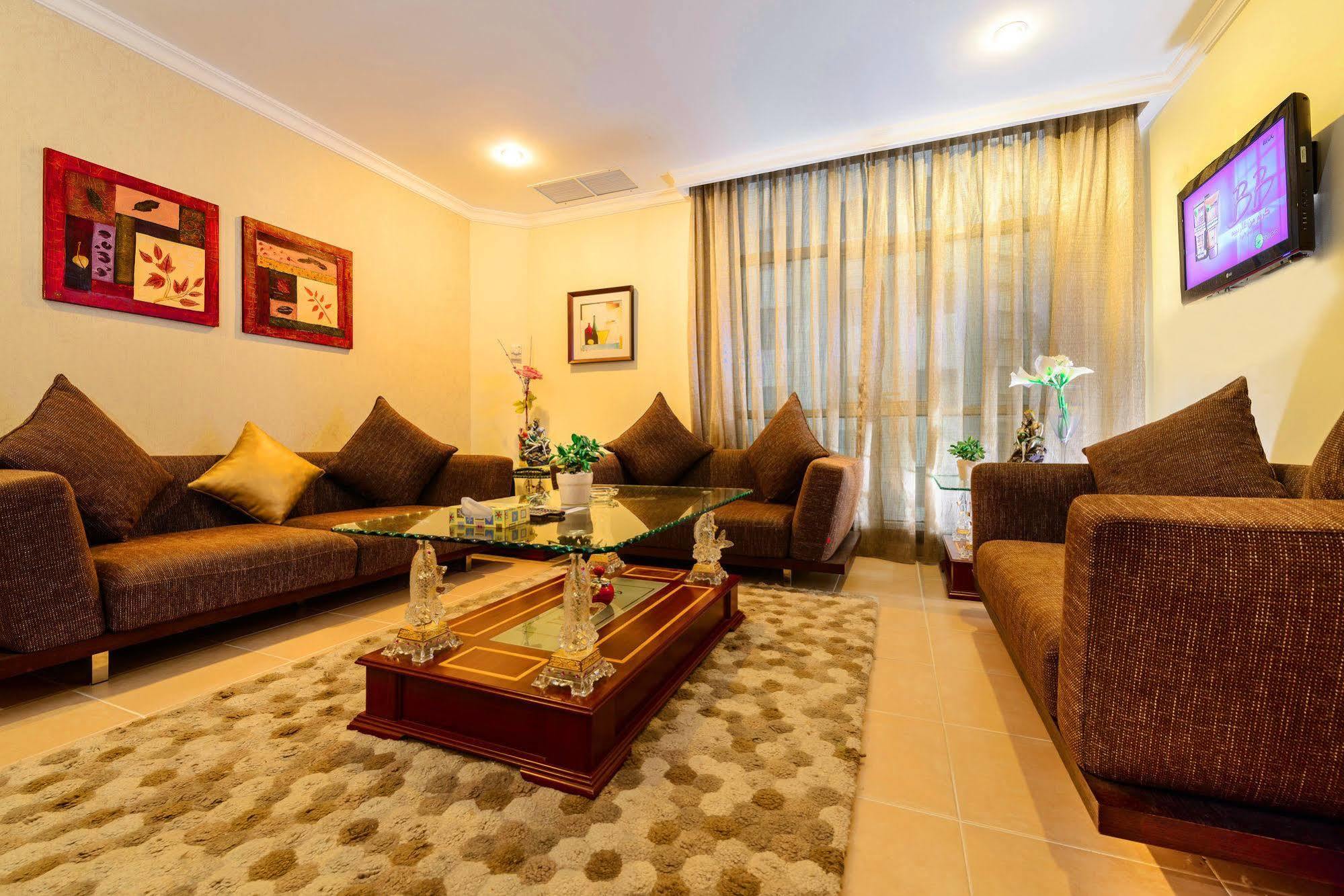 Bravo Royal Hotel Suites Kuwait City Eksteriør billede