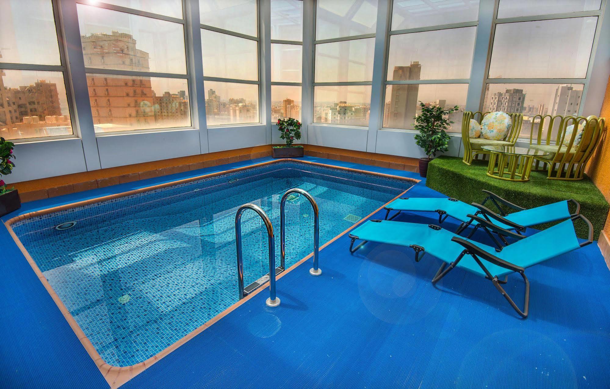 Bravo Royal Hotel Suites Kuwait City Eksteriør billede